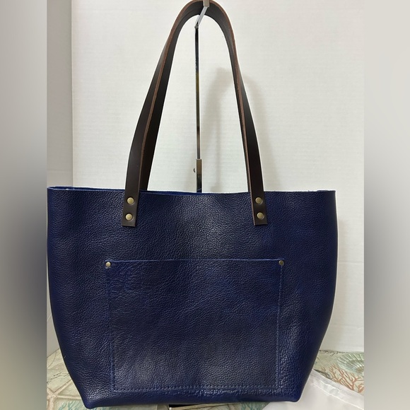 Portland Leather Limited Edition Large Tote - Picture 3 of 15